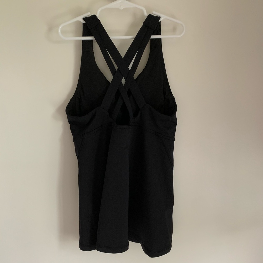 Lululemon tank top with built in bra